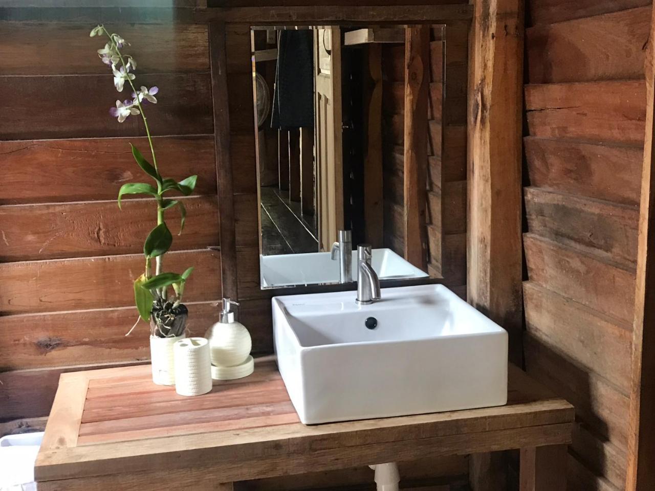 Kalume' Eco Boutique Resort-Adult Only 克雷登岛 外观 照片